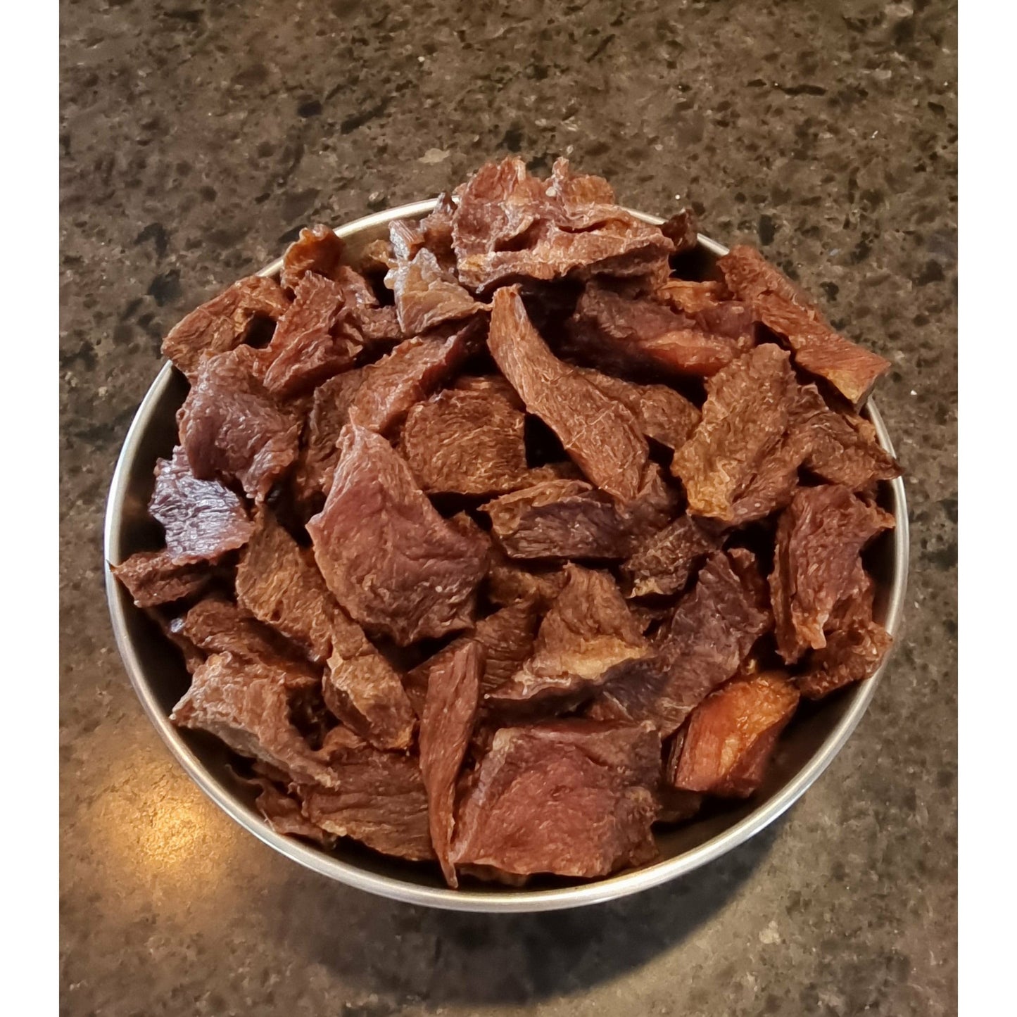 natural single ingredient dog treats dehydrated  100% turkey thigh meat size: (4oz)